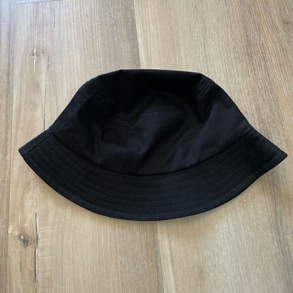 Dolls Kill Black Bucket Hat OS Unisex Womens Cap NWOT - Picture 2 of 5